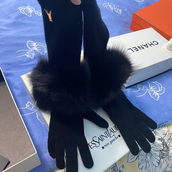Yves Saint Laurent Accessories - Ysl glove